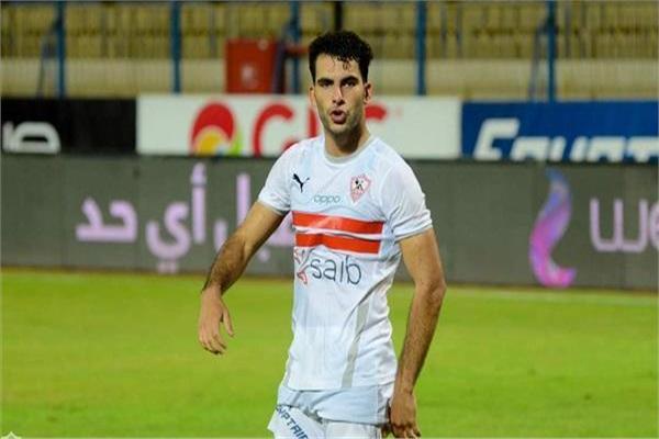 أعلن حسين لبيب رئيس اللجنة المؤقتة لإدارة نادي الزمالك تجديد تعاقد اللاعب أحمد سيد زيزو لفترة لم يكشف عن مدتها.