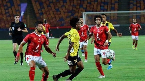 الأهلي يهزم المقاولون العرب بهدفين نظيفين في الدوري المصري