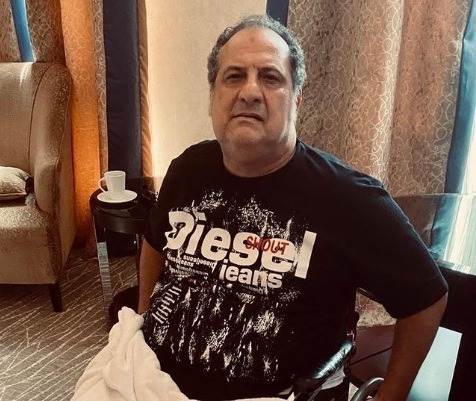 تطورات حالة خالد الصاوي الصحية بعد تعرضه للإصابة أثناء تصوير أحد مشاهد الأكشن تسببت في جلوسه على كرسي متحرك