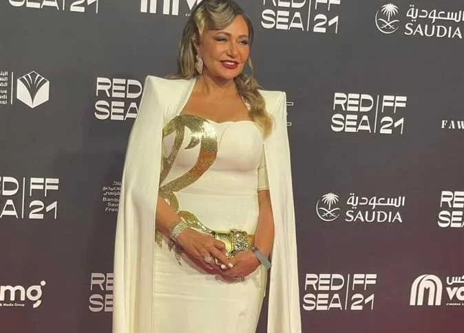إطلالة ليلي علوي في افتتاح مهرجان البحر الأحمر السينمائي الدولي