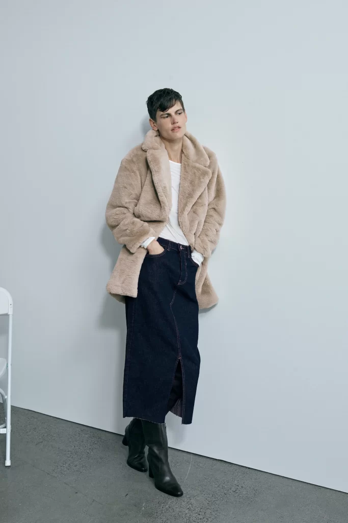 coat with fur